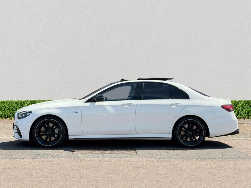 Mercedes-Benz E-Class view 4