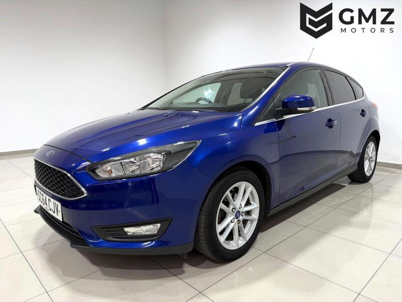 Ford Focus view 3