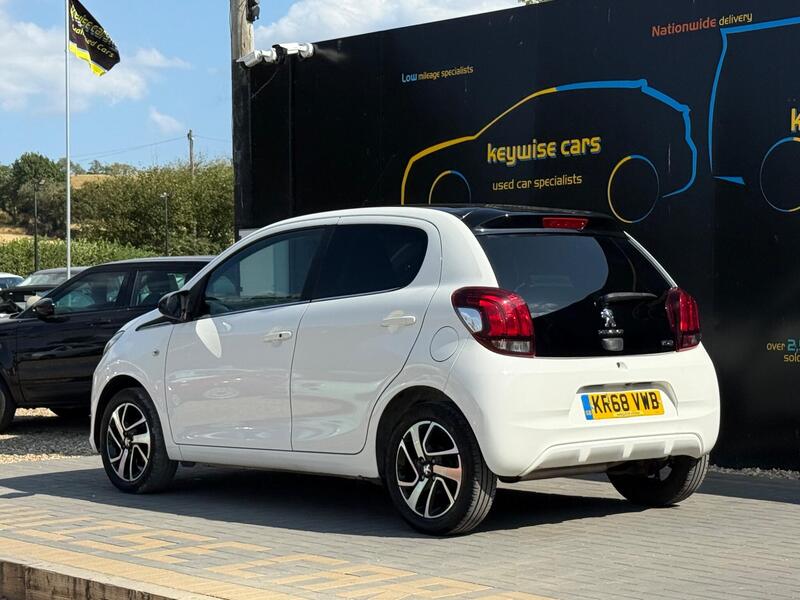 Peugeot 108 view 3