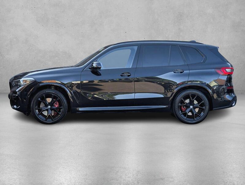 BMW X5 view 4