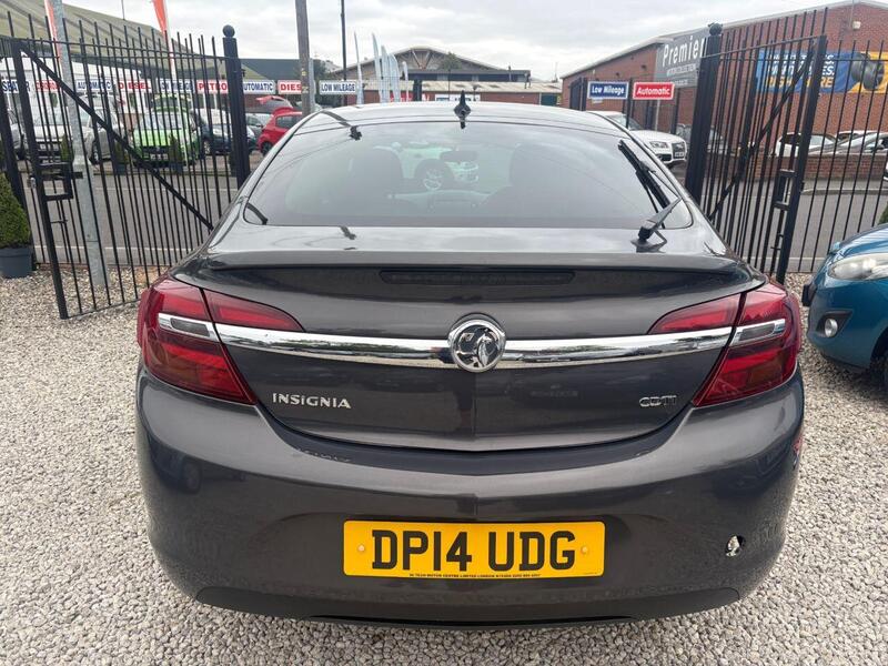 Vauxhall Insignia view 5