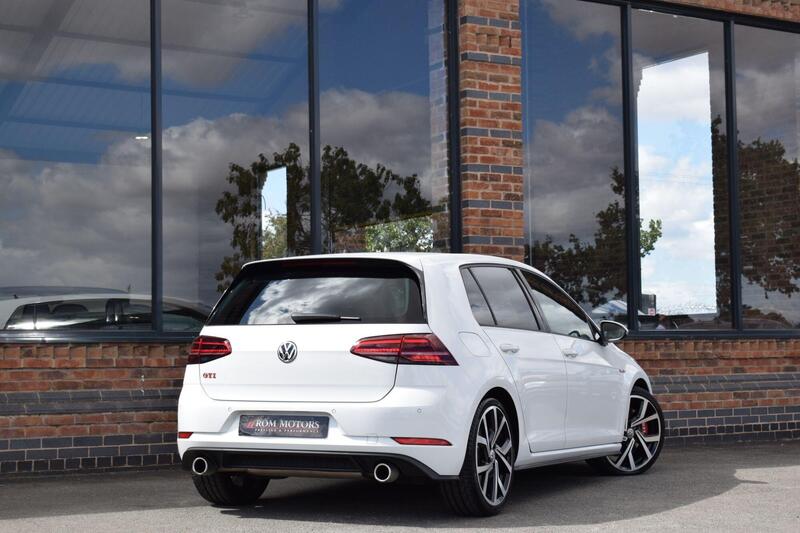 Volkswagen Golf view 2