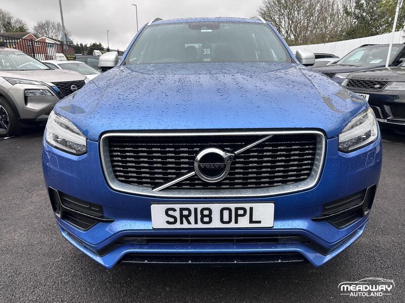 Volvo XC90 view 2
