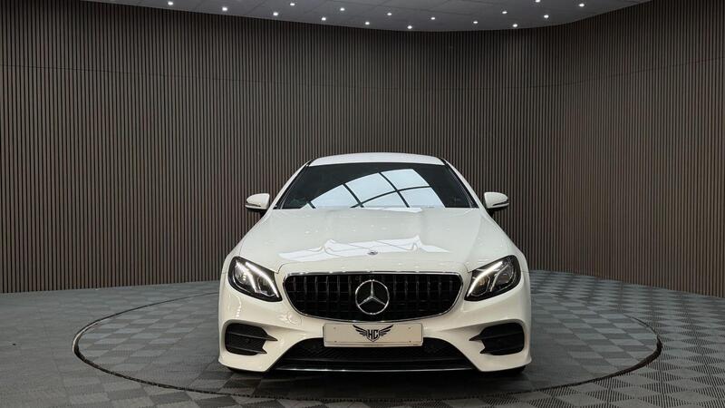 Mercedes-Benz E Class view 4