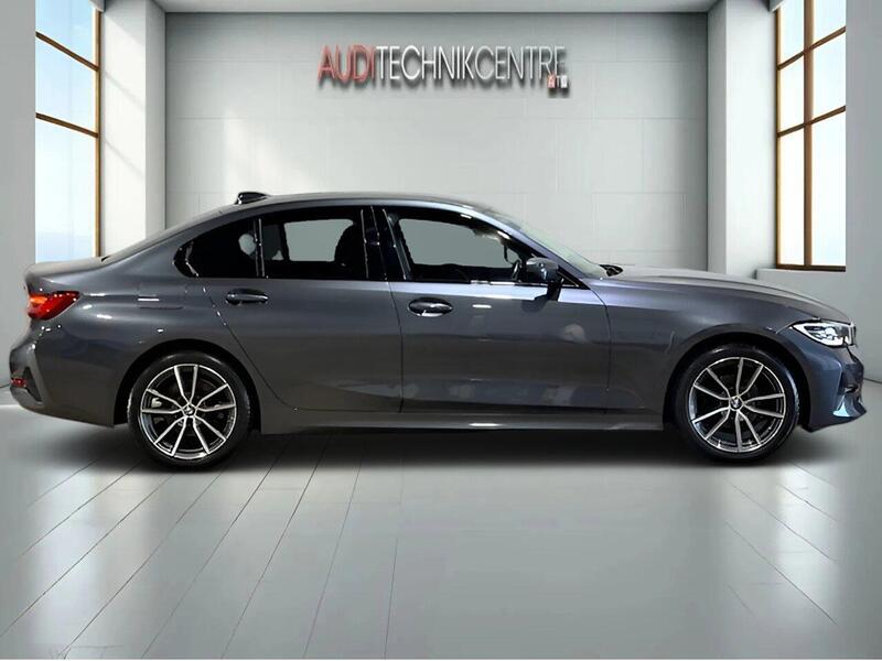 BMW 3 Series view 2