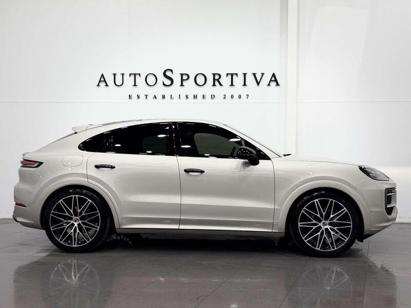 Porsche Cayenne view 3
