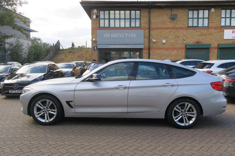 BMW 3 Series Gran Turismo view 2