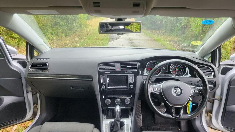 2014 Volkswagen Golf — photo 23