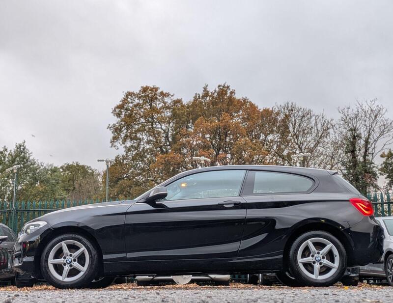 BMW 1 Series view 12
