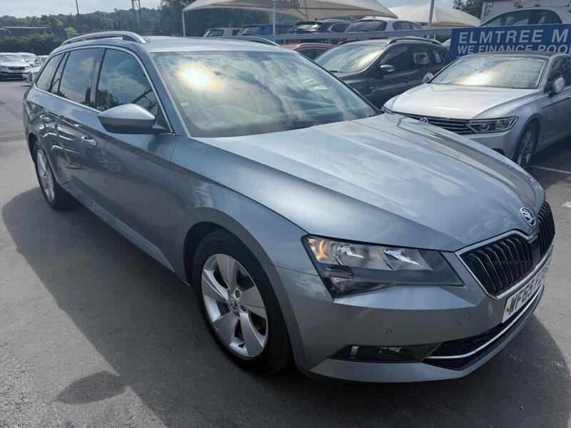 Skoda Superb view 6
