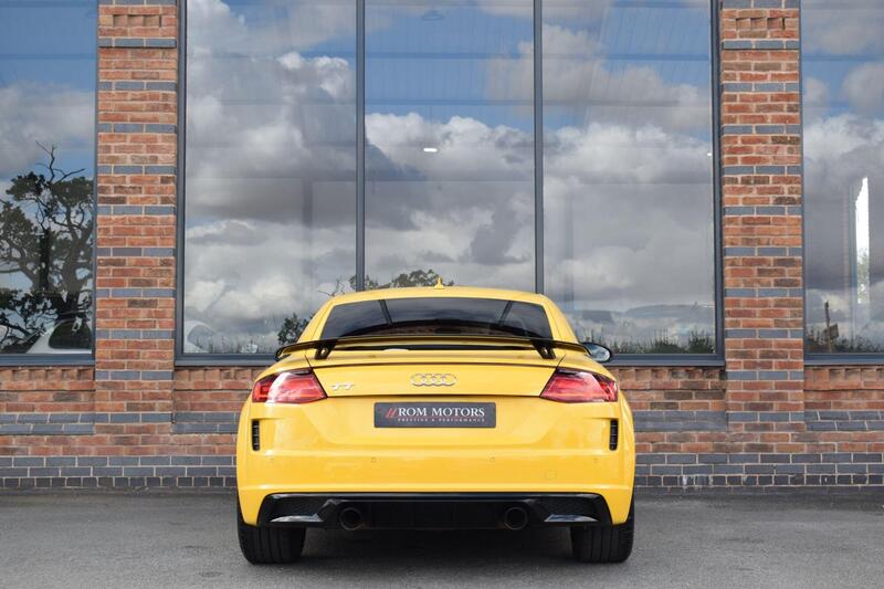 Audi TT view 6