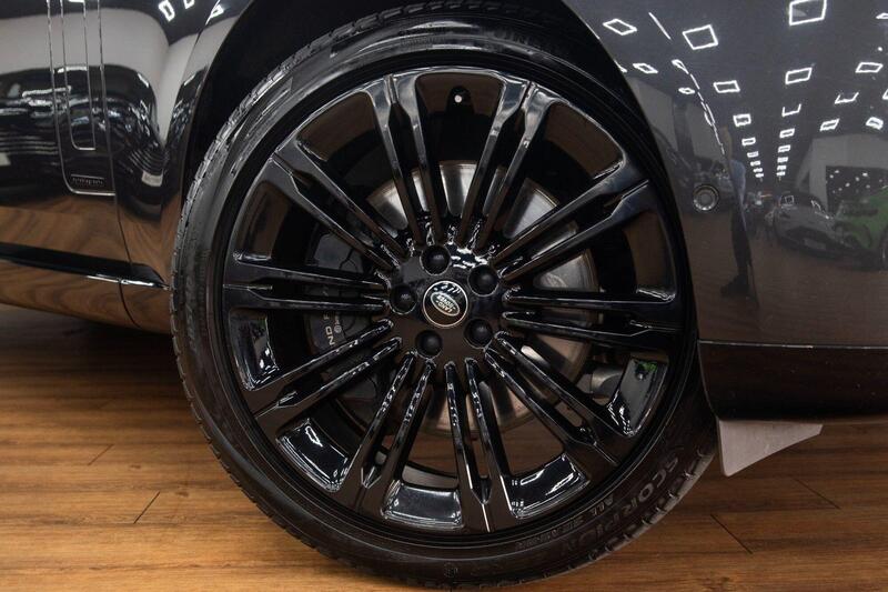 Land Rover Range Rover view 5