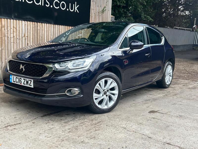 DS Automobiles DS 4 view 6