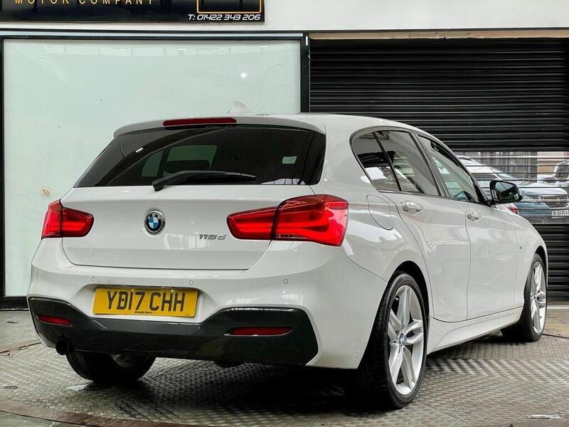 BMW 1 Series view 4