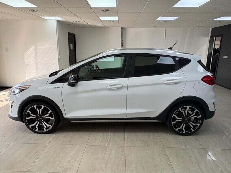 Ford Fiesta view 6