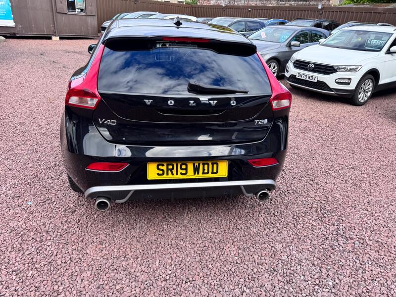 Volvo V40 view 5