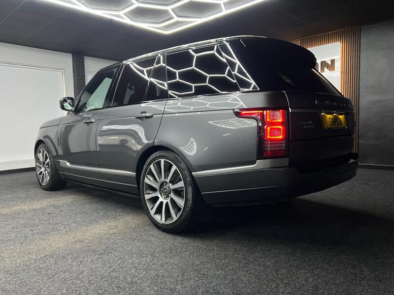 Land Rover Range Rover view 5