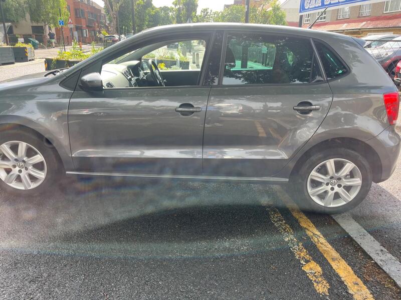 Volkswagen Polo view 3