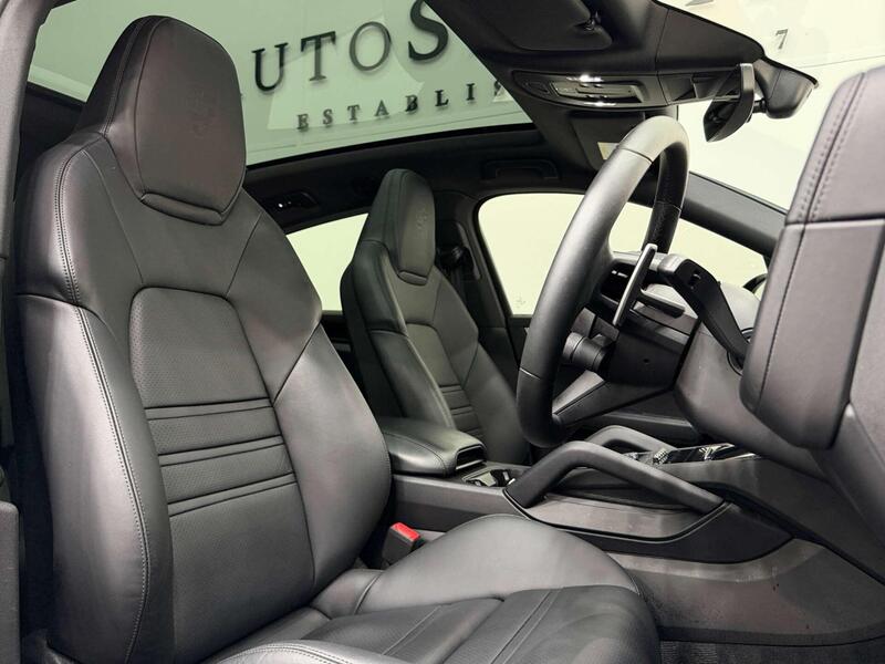 Porsche Cayenne view 2