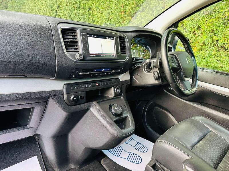 Citroen Spacetourer view 6