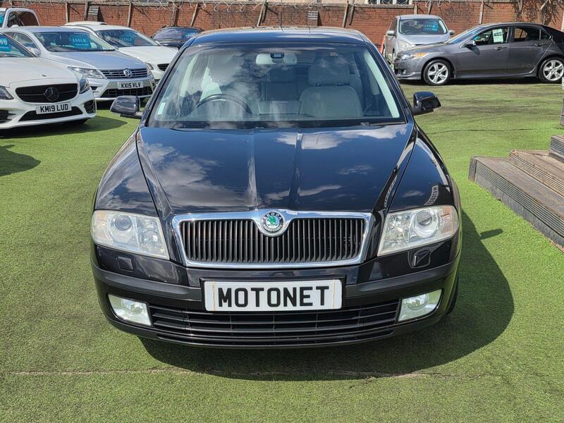 Skoda Octavia view 3
