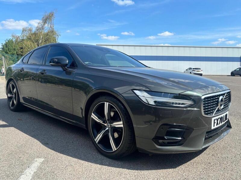 Volvo S90 view 3