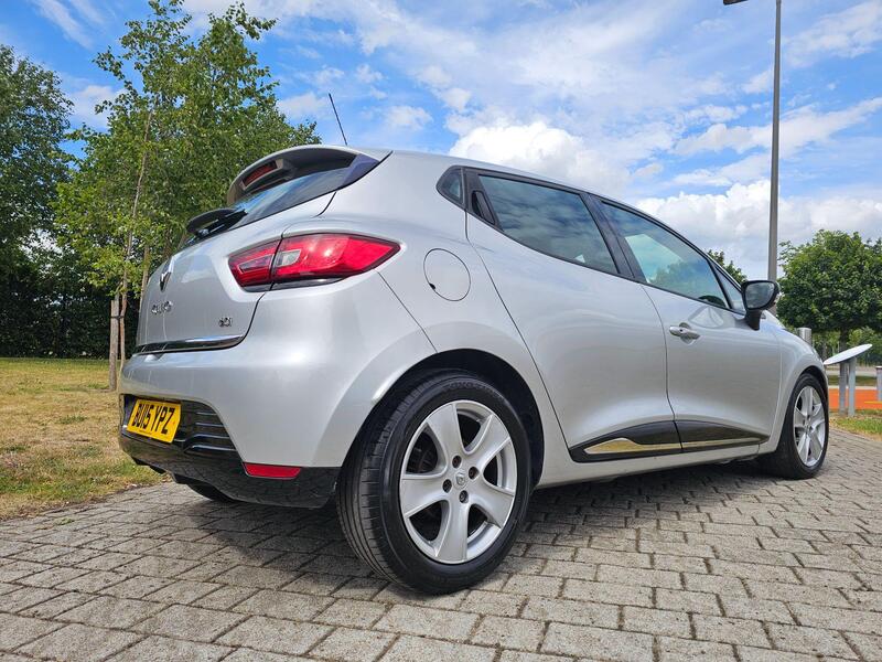 Renault Clio view 3