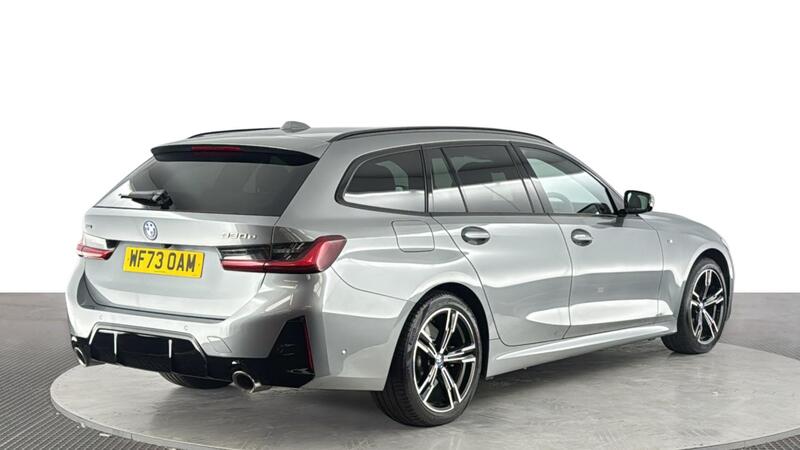 BMW 3 Series view 4