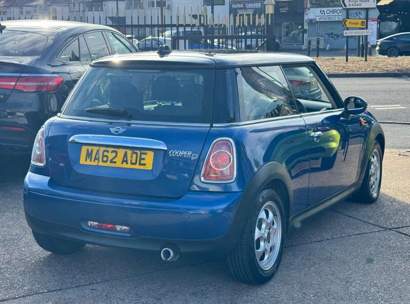 Mini Cooper view 5