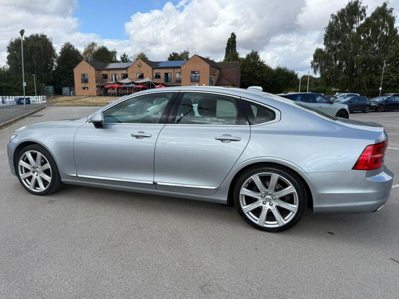 Volvo S90 view 5