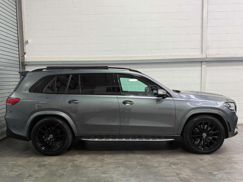Mercedes-Benz Mercedes-Benz GLS view 4