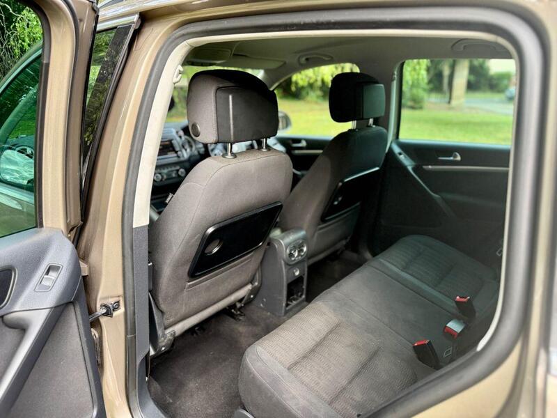 Volkswagen Tiguan view 7