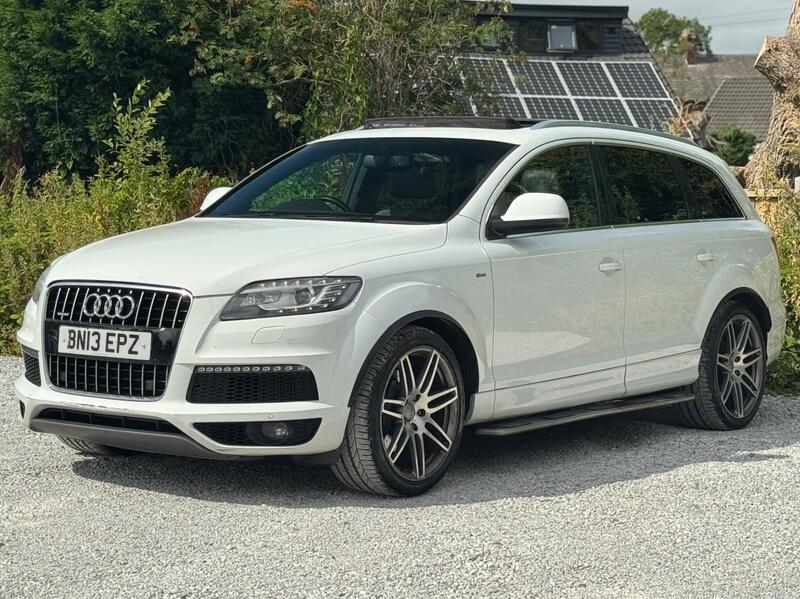 Audi Audi Q7 view 5