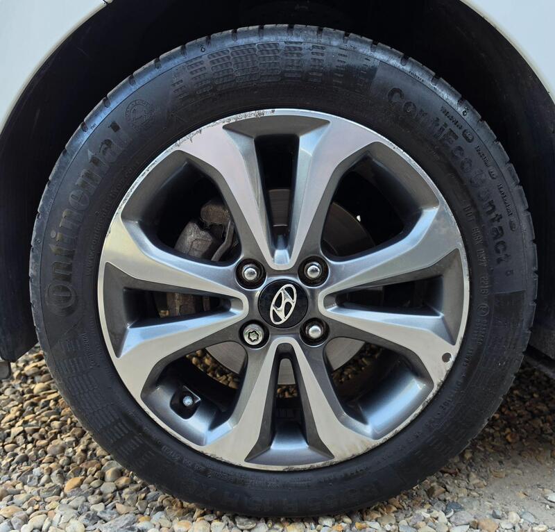 Hyundai i10 1.2 Premium SE Auto Euro 6 5dr thumbnail 11