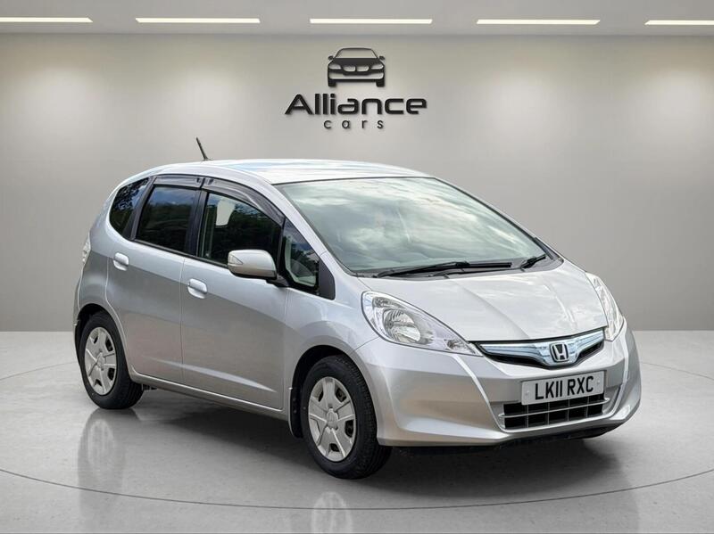 Honda Fit main image