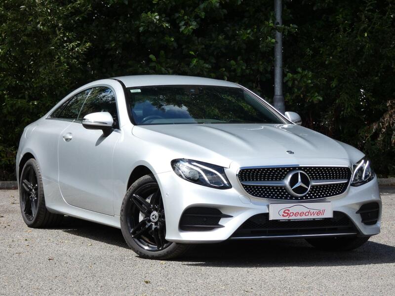 Mercedes-Benz E-Class view 5