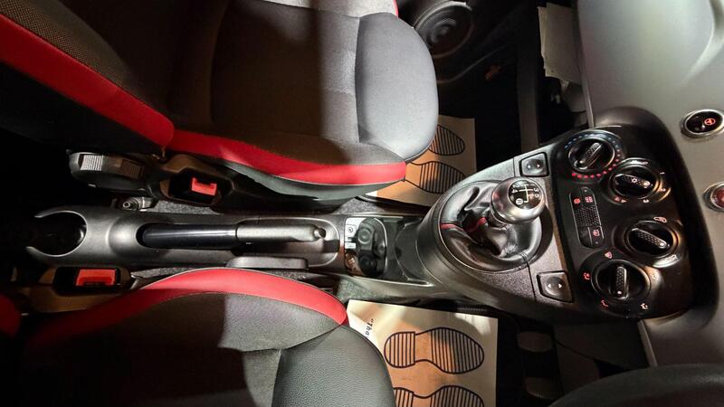 2014 Fiat 500 — photo 27
