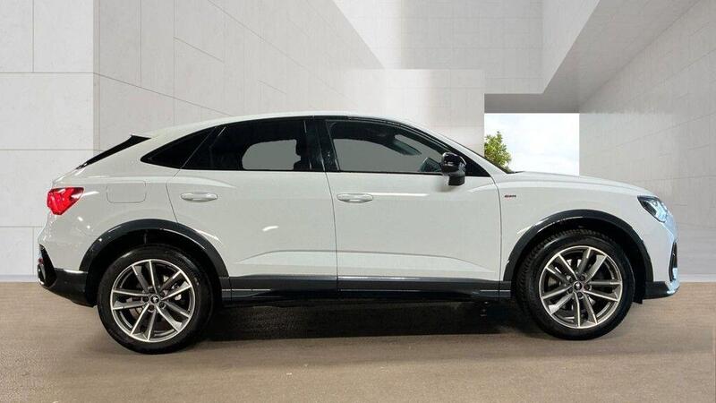 Audi Audi Q3 view 5