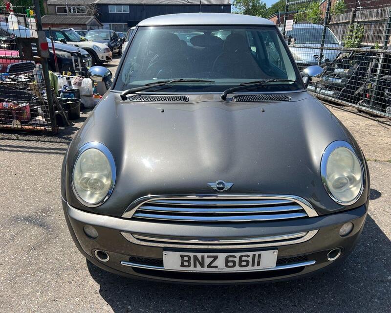 Mini Cooper view 3