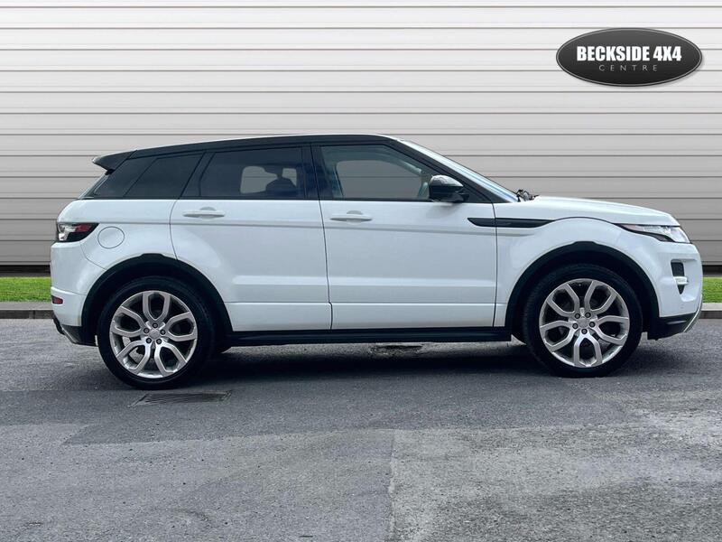 Land Rover Range Rover Evoque view 2