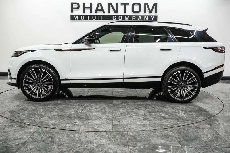 Land Rover Range Rover Velar view 4