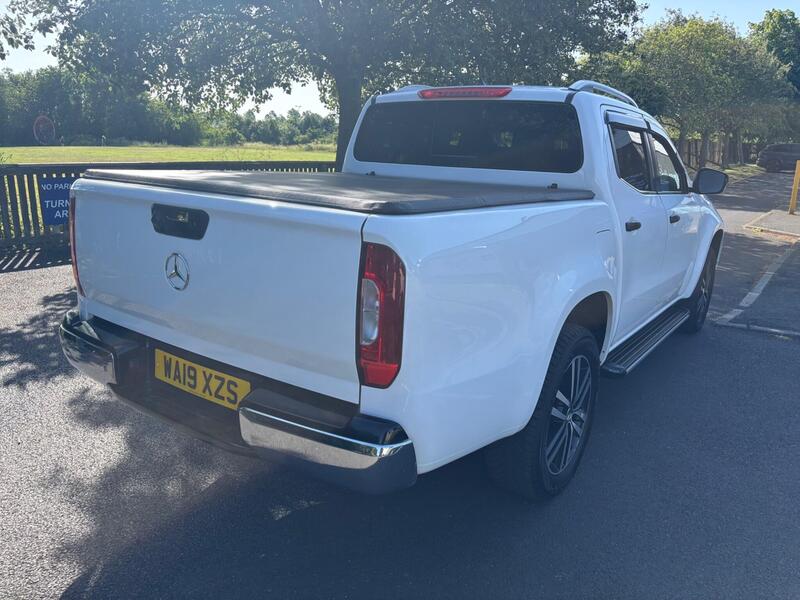 Mercedes-Benz X-Class view 7