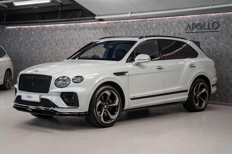 Bentley Bentayga view 6