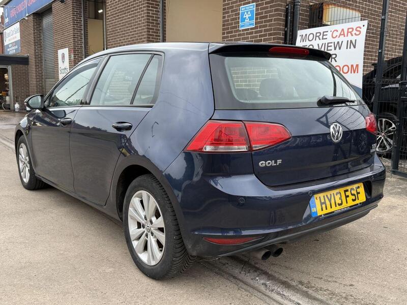 Volkswagen Golf view 7
