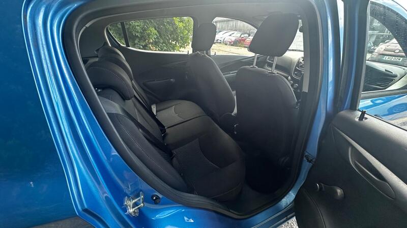 2016 Vauxhall Viva — photo 9