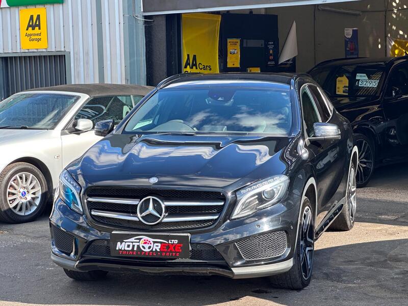 Mercedes-Benz Mercedes-Benz GLA view 4