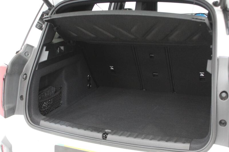 2024 MINI Electric Countryman in White — image 45 of 90