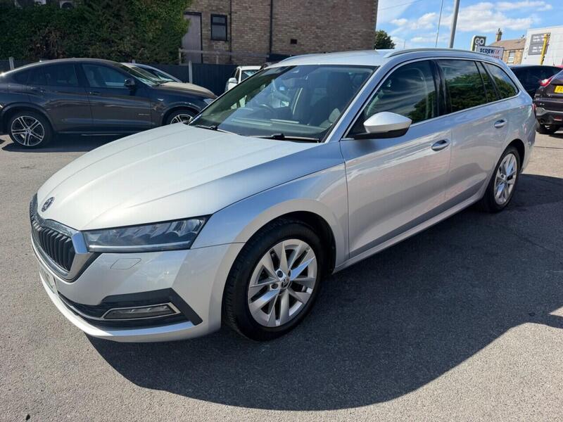 Skoda Octavia view 3
