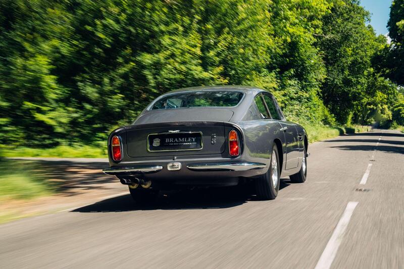 Aston Martin DB6 view 2