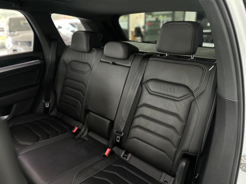Volkswagen Touareg view 43